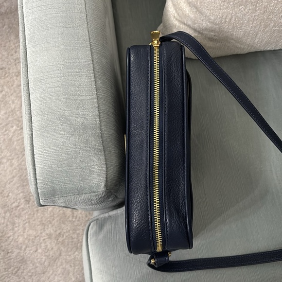 Brahmin pebbled leather navy blue shoulder bag with matching wallet. - Picture 10 of 10